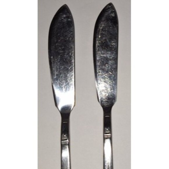 2 OXH69 Oxford Hall Japan Butter Knife Flatware Fleur De Lis Japan - Picture 4 of 8